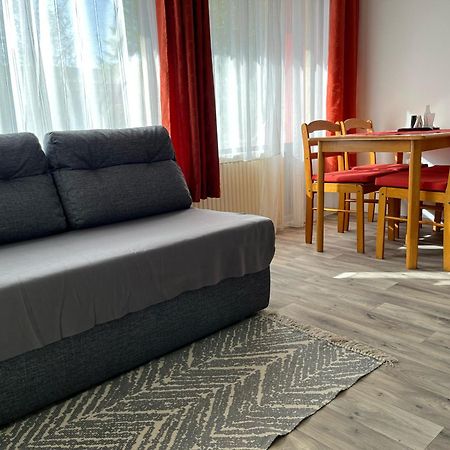Centr00M Apartman Dunafoldvar Eksteriør billede