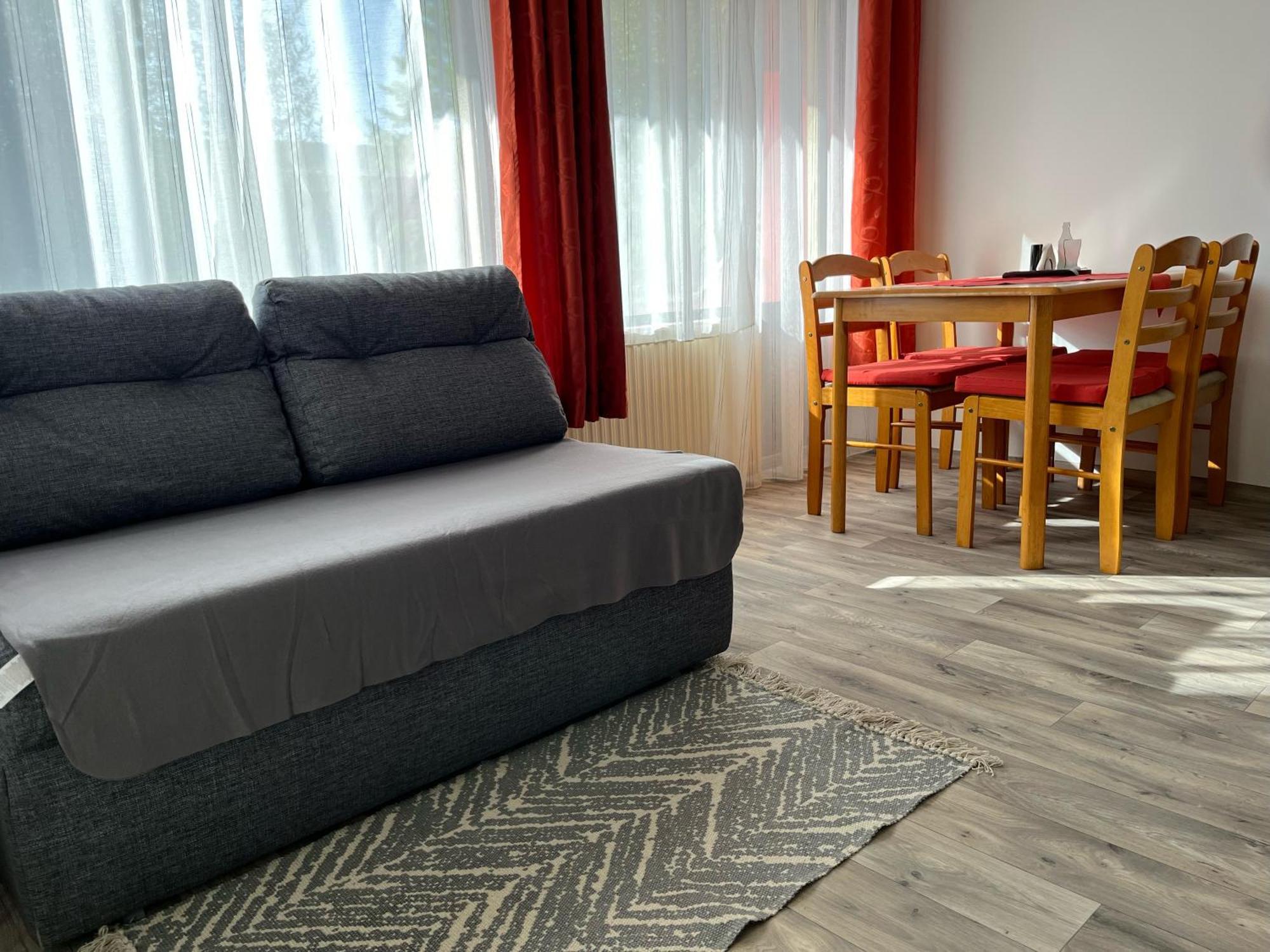 Centr00M Apartman Dunafoldvar Eksteriør billede